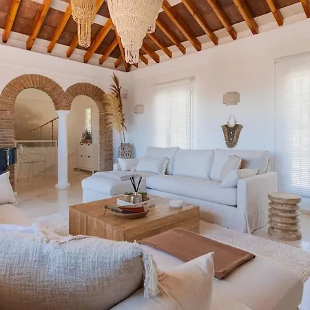 Casa Feliz - Mijas Golf, Private Pool, 3 Bedroom 3 Bathrooms Ensuite *